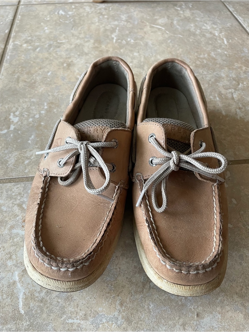 Sperry Women's Tan Leather Boat Shoes with Light Tan Laces